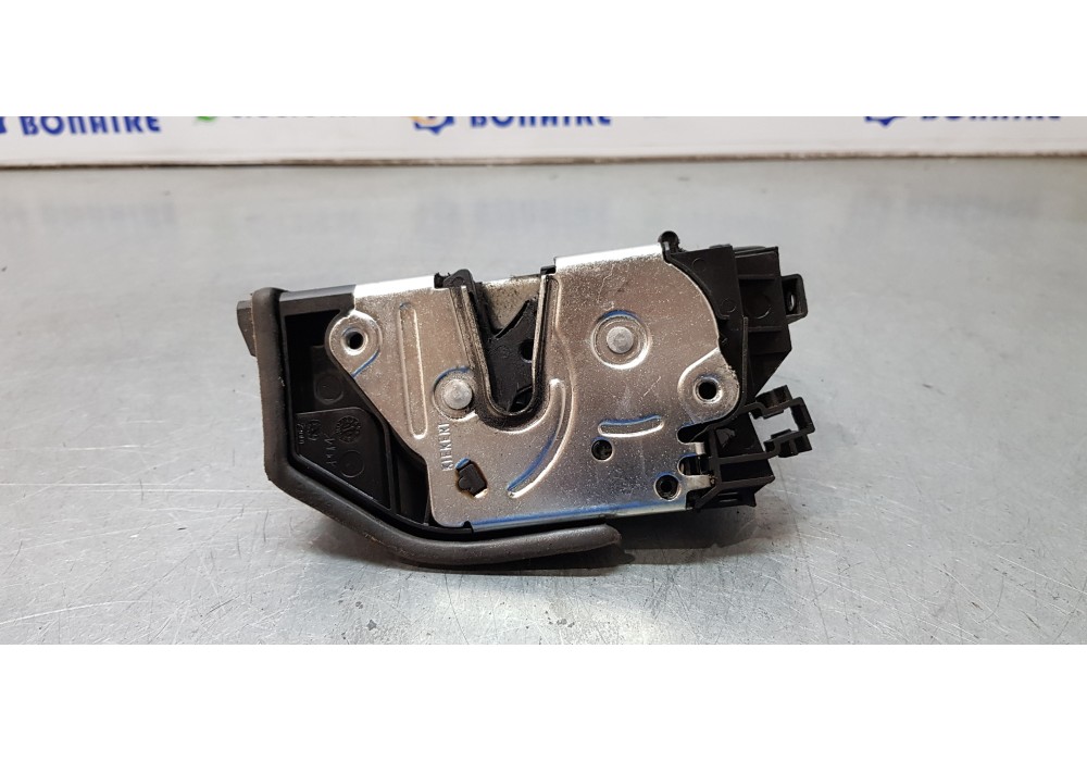 Recambio de cerradura puerta trasera izquierda para bmw serie 1 lim. (f20) 116d efficientdynamics edition referencia OEM IAM 722 Recambio de cerradura puerta trasera izquierda para bmw serie 1 lim. (f20) 116d efficientdynamics edition referencia OEM IAM 722