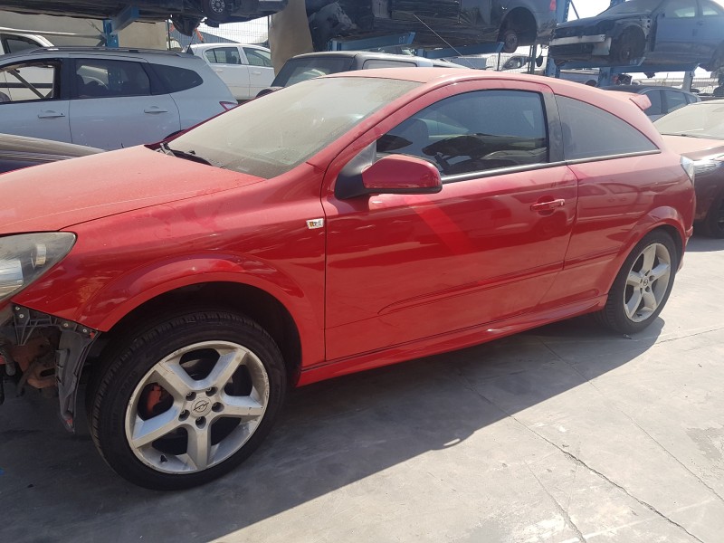 opel astra gtc del año 2007