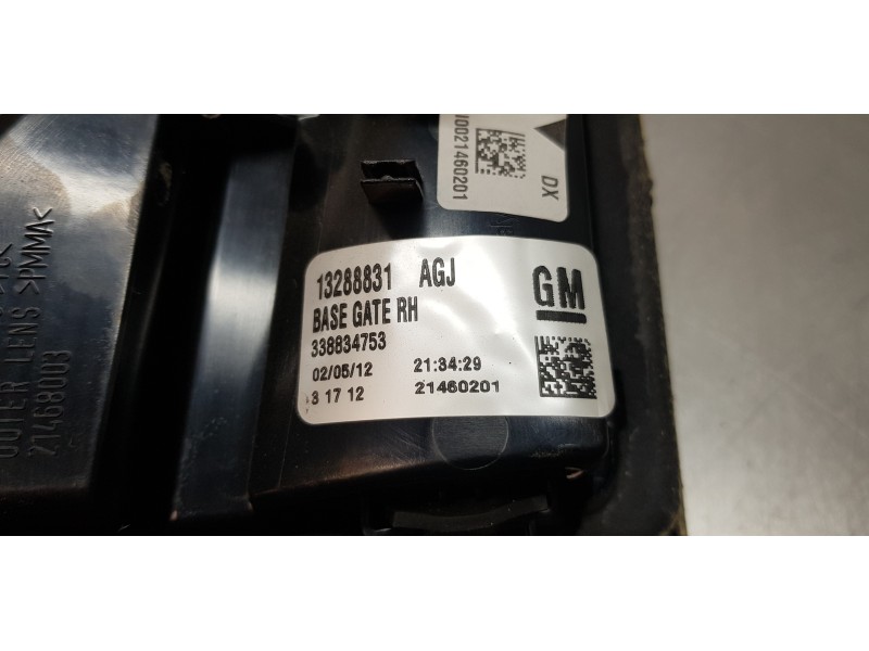 Recambio de piloto trasero derecho interior para opel zafira tourer expression referencia OEM IAM 13386606  