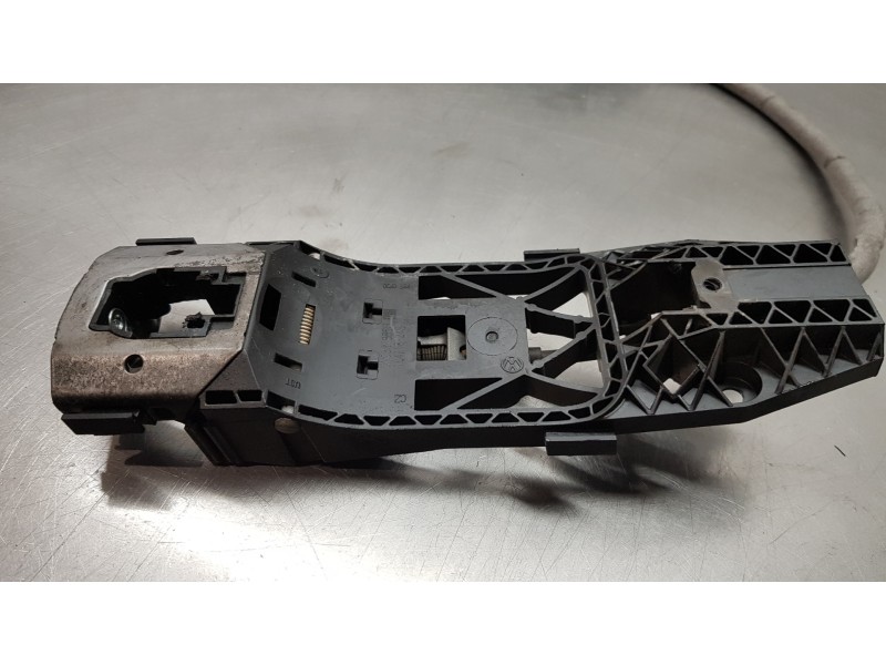 Recambio de cerradura puerta delantera izquierda para volkswagen caddy ocio comfortline bmt referencia OEM IAM 5TB837015A  