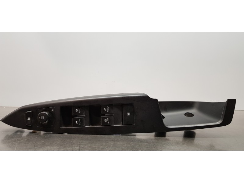 Recambio de mando elevalunas delantero izquierdo para opel antara enjoy 4x4 referencia OEM IAM 20968462   Recambio de mando elevalunas delantero izquierdo para opel antara enjoy 4x4 referencia OEM IAM 20968462
