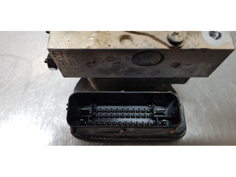 Recambio de abs para kia carens ( ) emotion referencia OEM IAM 58910A4610  