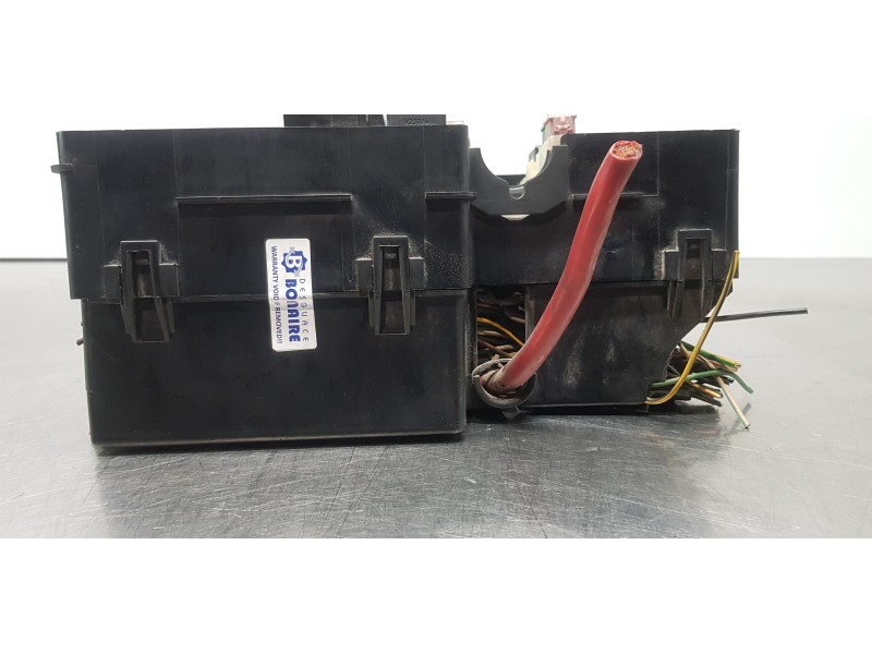 Recambio de caja reles / fusibles para volvo v50 familiar 2.4 kinetic referencia OEM IAM 8688040   Recambio de caja reles / fusibles para volvo v50 familiar 2.4 kinetic referencia OEM IAM 8688040