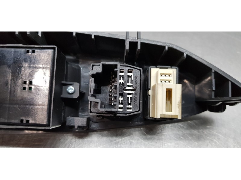 Recambio de mando elevalunas delantero izquierdo para opel antara enjoy 4x4 referencia OEM IAM 20968462   Recambio de mando elevalunas delantero izquierdo para opel antara enjoy 4x4 referencia OEM IAM 20968462