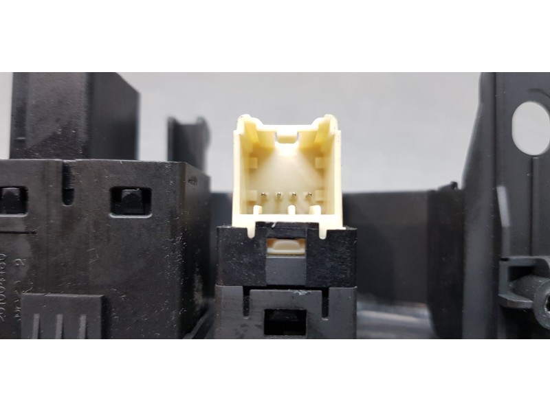 Recambio de mando elevalunas delantero izquierdo para opel antara enjoy 4x4 referencia OEM IAM 20968462   Recambio de mando elevalunas delantero izquierdo para opel antara enjoy 4x4 referencia OEM IAM 20968462