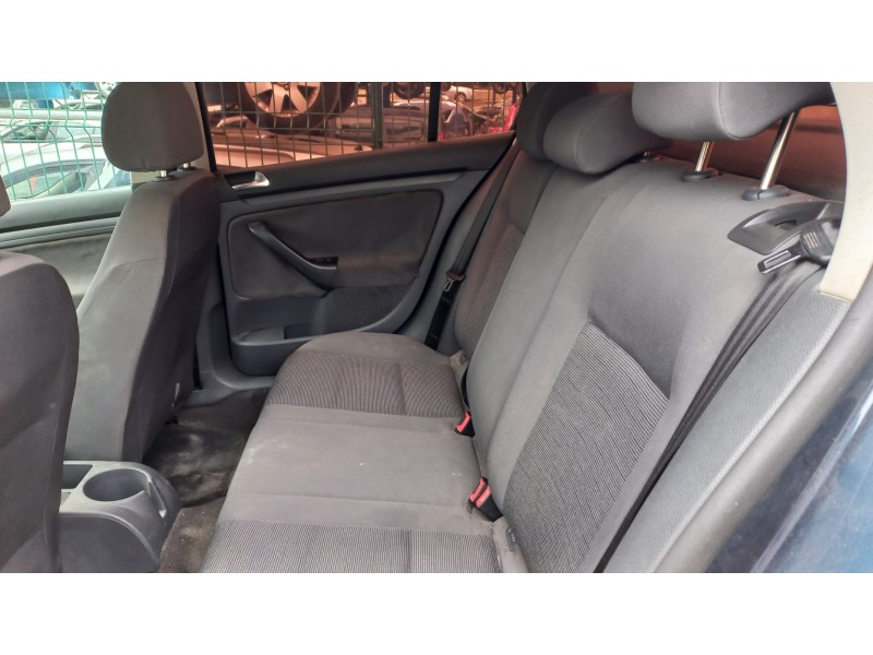 volkswagen golf v berlina (1k1) del año 2006