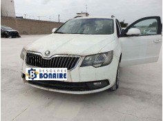skoda superb combi (3t5) del año 2009