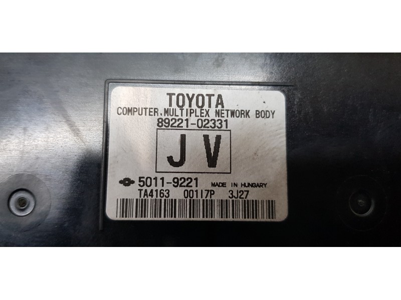 Recambio de caja reles / fusibles para toyota auris touring sports (e18) hybrid active referencia OEM IAM 8273012X70A   Recambio de caja reles / fusibles para toyota auris touring sports (e18) hybrid active referencia OEM IAM 8273012X70A