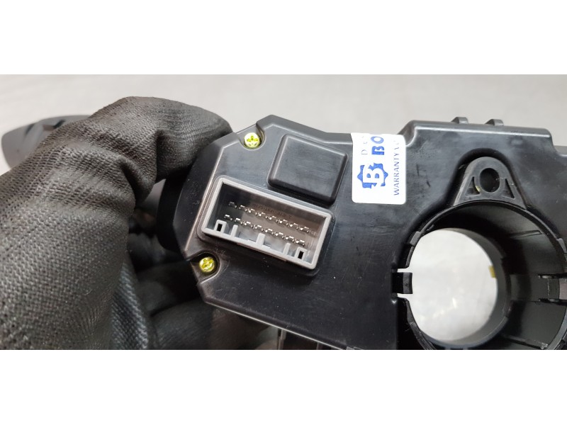Recambio de mando multifuncion para hyundai kona klass 2wd referencia OEM IAM 93403J9960  