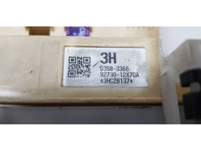 Recambio de caja reles / fusibles para toyota auris touring sports (e18) hybrid active referencia OEM IAM 8273012X70A   Recambio de caja reles / fusibles para toyota auris touring sports (e18) hybrid active referencia OEM IAM 8273012X70A