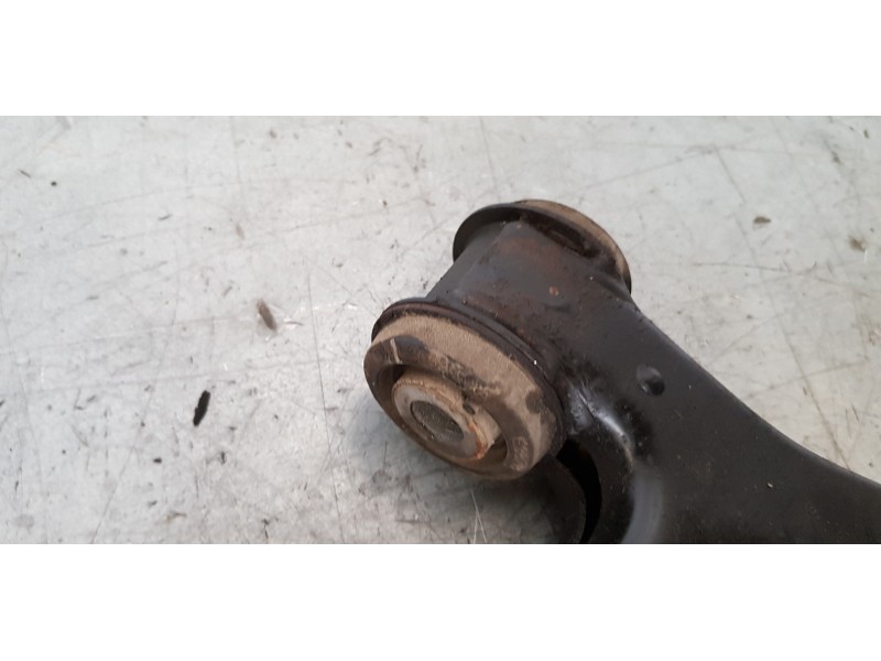 Recambio de brazo suspension inferior delantero derecho para volvo v40 básico referencia OEM IAM 31277621   Recambio de brazo suspension inferior delantero derecho para volvo v40 básico referencia OEM IAM 31277621