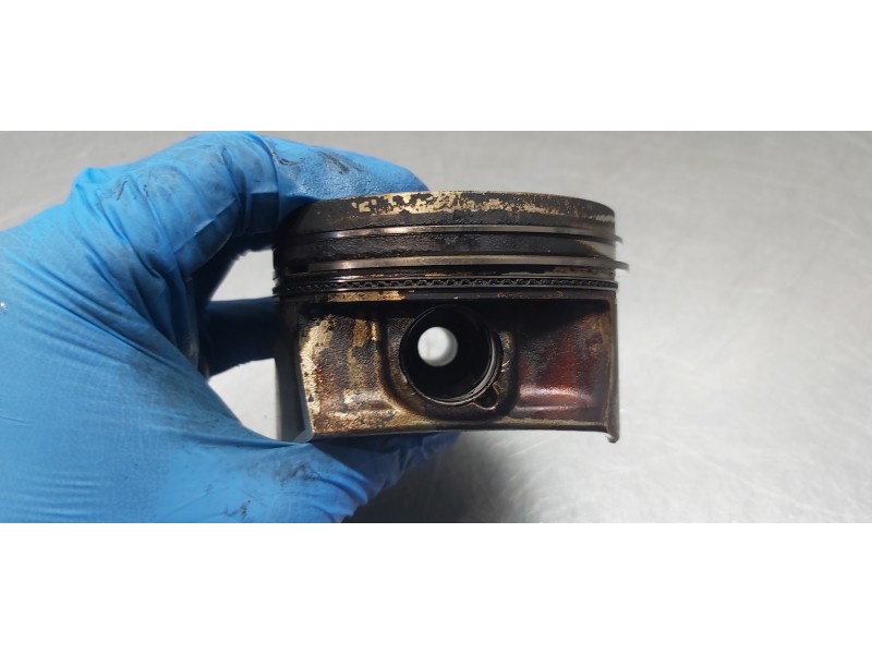 Recambio de piston para volkswagen golf vi (5k1) sport referencia OEM IAM 03C107065BF   Recambio de piston para volkswagen golf vi (5k1) sport referencia OEM IAM 03C107065BF