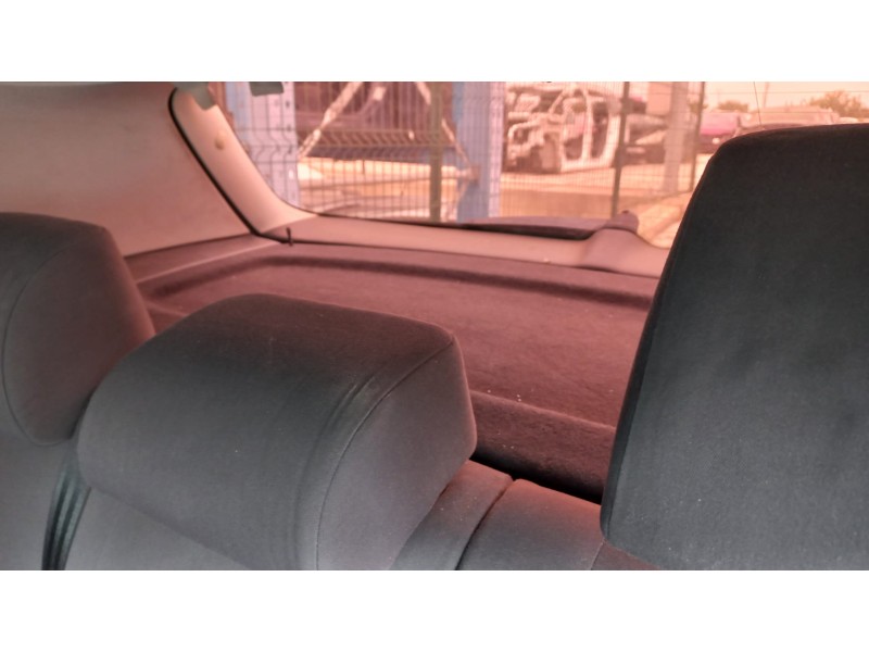 volkswagen golf v berlina (1k1) del año 2006