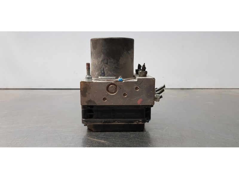 Recambio de abs para toyota verso comfort referencia OEM IAM 445400F031  