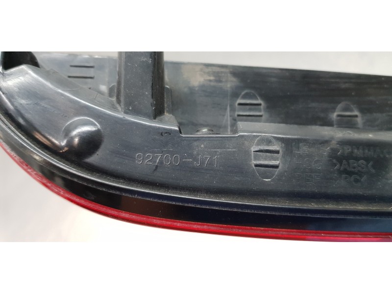 Recambio de luz central de freno para kia ceed sportswagon tech referencia OEM IAM 92700J7100  