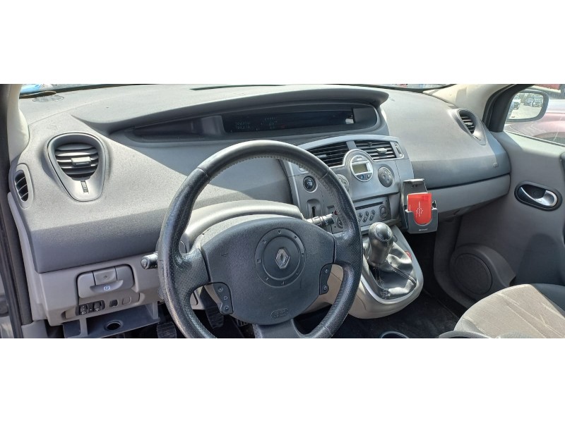 renault scenic ii del año 2006