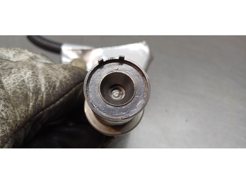 Recambio de inyector para peugeot 308 sw access referencia OEM IAM 9802763880  