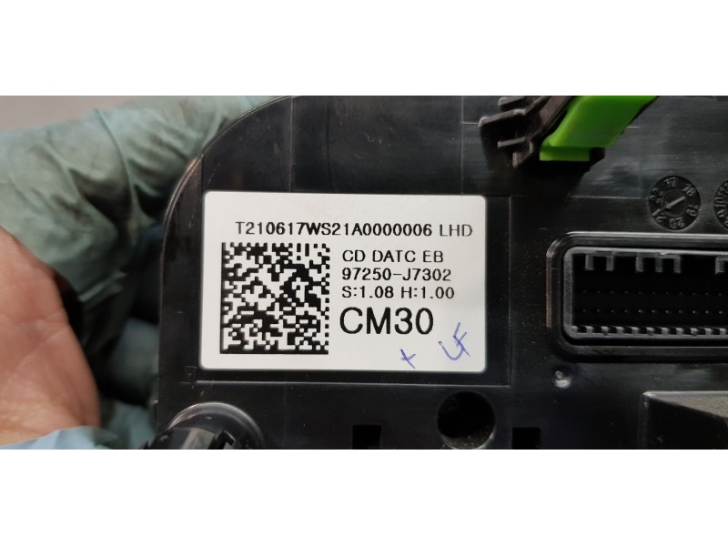 Recambio de mando climatizador para kia ceed sportswagon tech referencia OEM IAM 97250J7302WK 97250J7302 