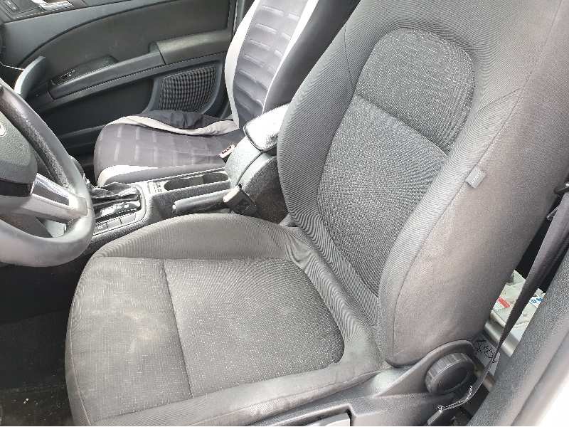 skoda superb combi (3t5) del año 2009