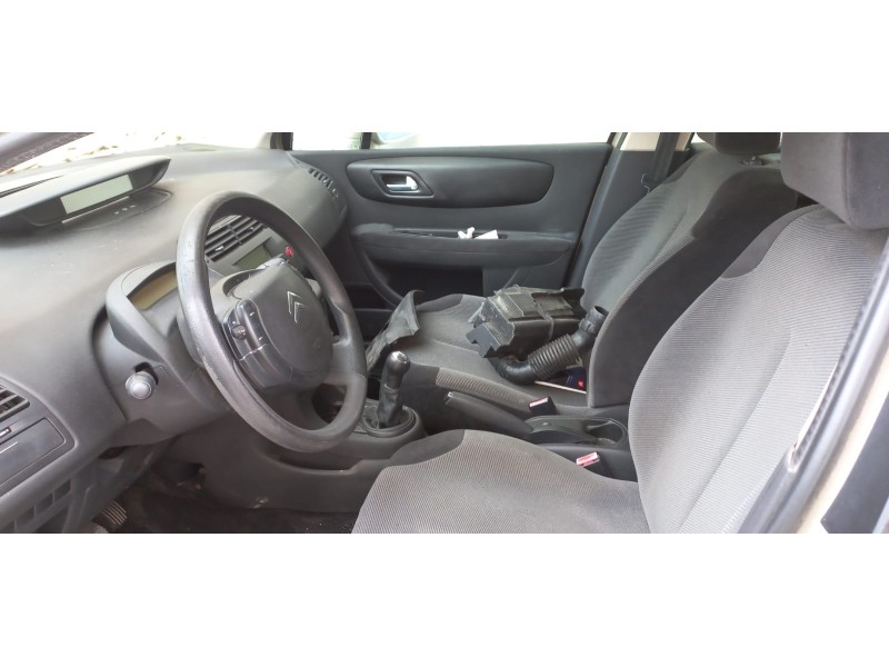 citroen c4 berlina del año 2005