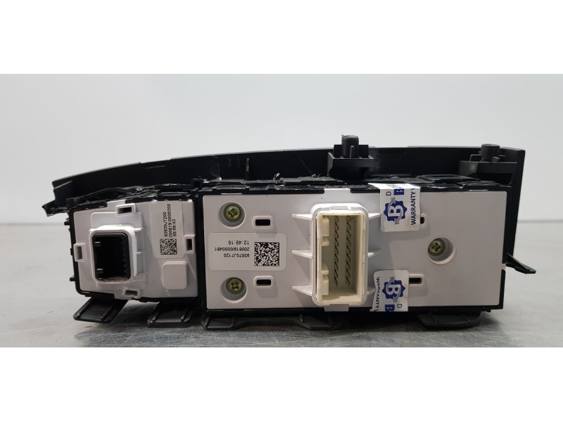 Recambio de mando elevalunas delantero izquierdo para kia ceed sportswagon tech referencia OEM IAM 93570J7120WK 93570J7120 