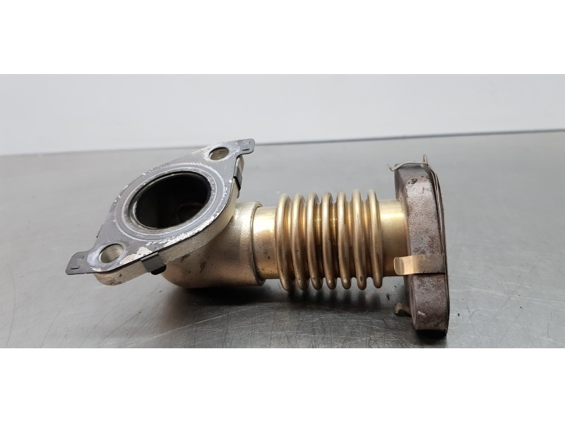 Recambio de tubo para hyundai kona klass 2wd referencia OEM IAM 284852U000  