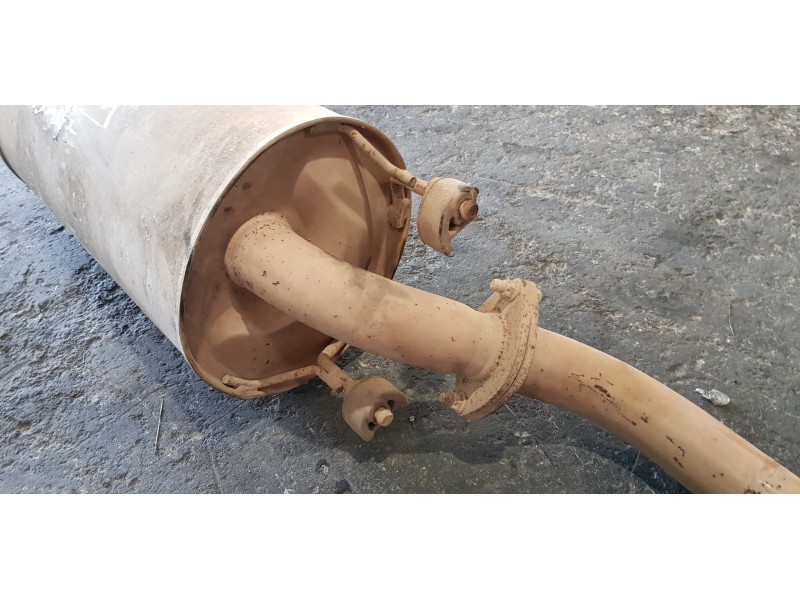 Recambio de tubo escape trasero para toyota hilux (kun) extra cab 4x4 referencia OEM IAM 174030L060  