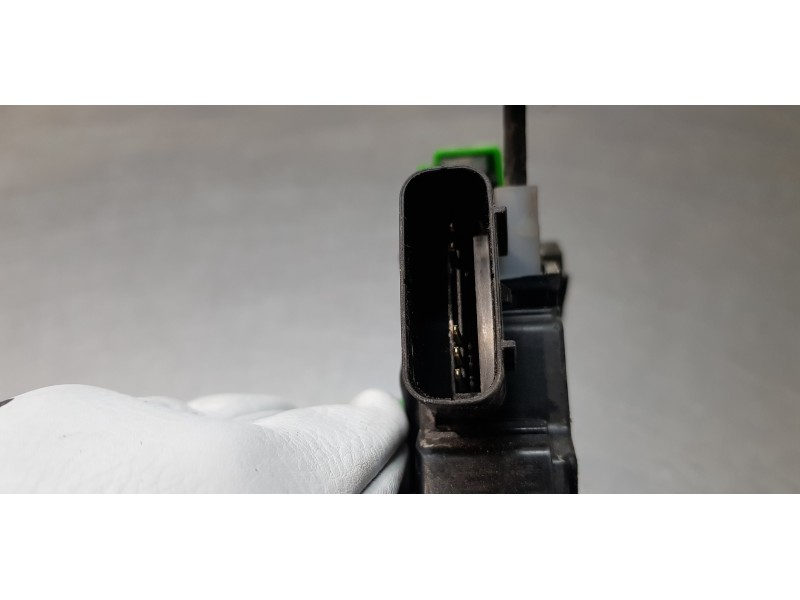 Recambio de cerradura puerta delantera derecha para kia carens ( ) emotion referencia OEM IAM 81320A4010  