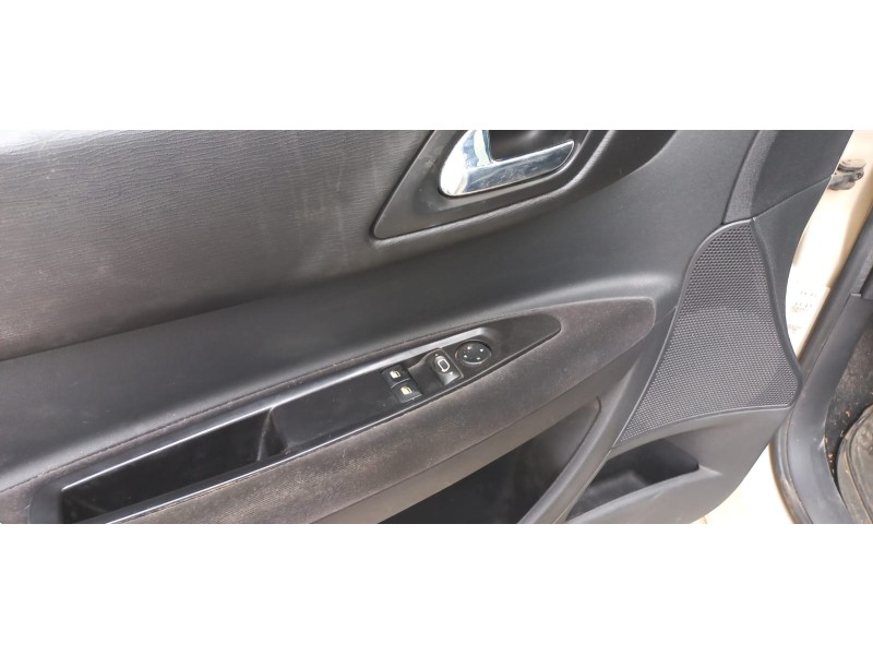 citroen c4 berlina del año 2005