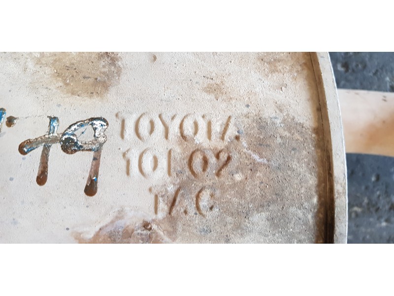 Recambio de tubo escape trasero para toyota hilux (kun) extra cab 4x4 referencia OEM IAM 174030L060  