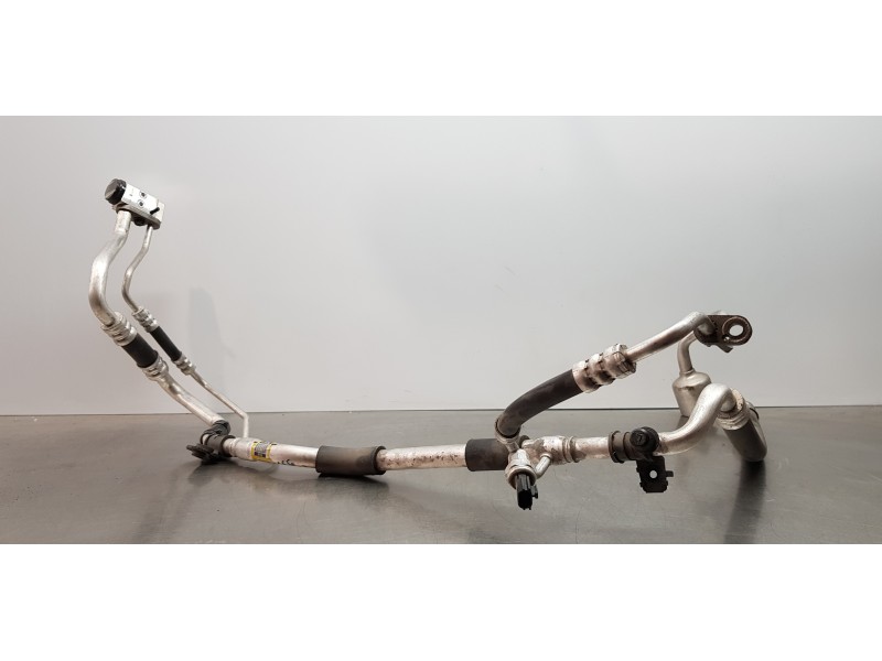 Recambio de tubos aire acondicionado para hyundai kona klass 2wd referencia OEM IAM 97775J9450 T416231170 