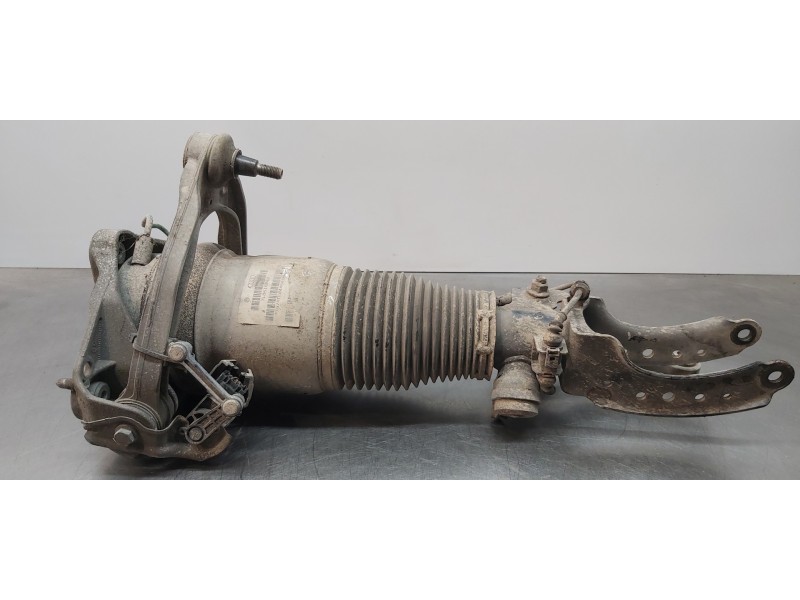 Recambio de amortiguador delantero derecho para audi q7 (4l) 3.0 tdi referencia OEM IAM 7L8616040  