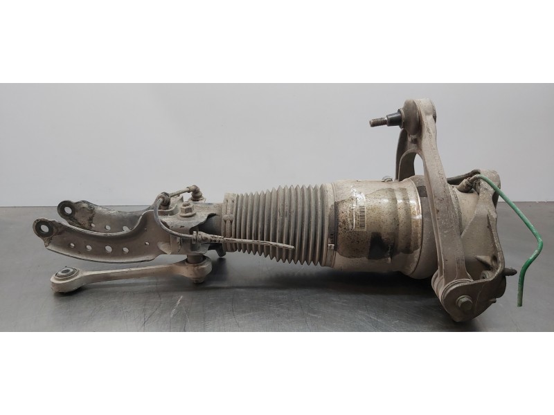 Recambio de amortiguador delantero derecho para audi q7 (4l) 3.0 tdi referencia OEM IAM 7L8616040  