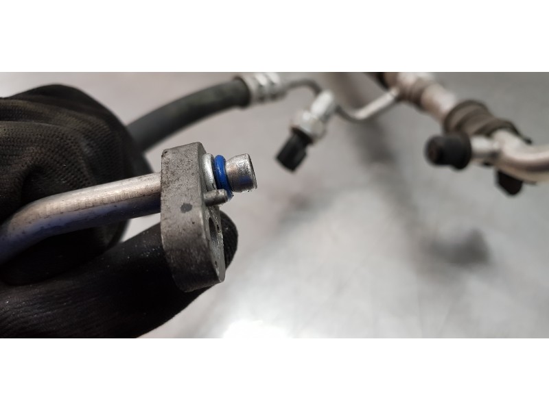 Recambio de tubos aire acondicionado para hyundai kona klass 2wd referencia OEM IAM 97775J9450 T416231170 