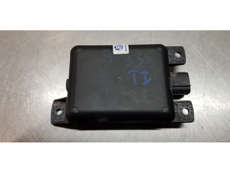 Recambio de modulo electronico para hyundai kona klass 2wd referencia OEM IAM 95821J9000  