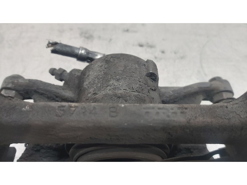 Recambio de pinza freno delantera izquierda para volkswagen caddy ocio comfortline bmt referencia OEM IAM 8V0615123D   Recambio de pinza freno delantera izquierda para volkswagen caddy ocio comfortline bmt referencia OEM IAM 8V0615123D