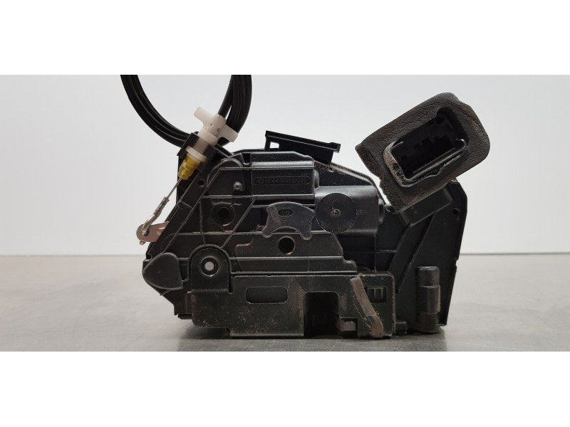 Recambio de cerradura puerta delantera derecha para volkswagen golf vi (5k1) advance referencia OEM IAM 5K1837016J   Recambio de cerradura puerta delantera derecha para volkswagen golf vi (5k1) advance referencia OEM IAM 5K1837016J