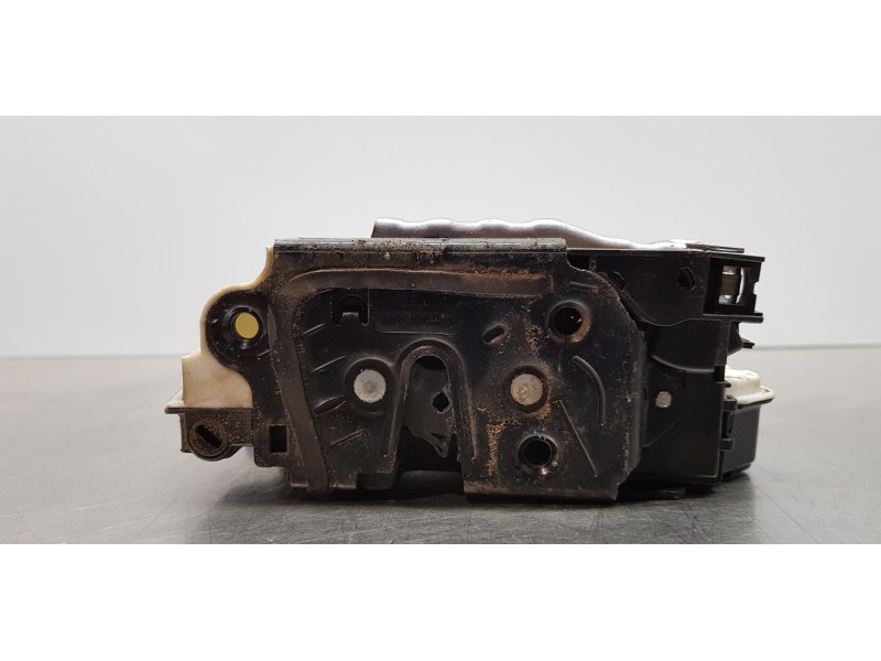 Recambio de cerradura puerta delantera derecha para volkswagen golf vi (5k1) advance referencia OEM IAM 5K1837016J   Recambio de cerradura puerta delantera derecha para volkswagen golf vi (5k1) advance referencia OEM IAM 5K1837016J