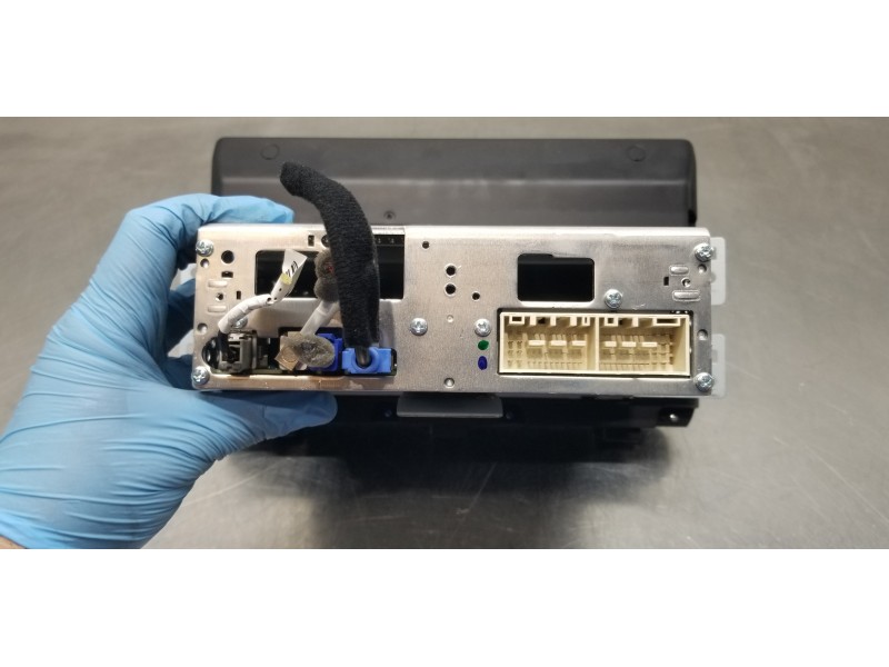 Recambio de pantalla multifuncion para kia ceed sportswagon tech referencia OEM IAM 96160J7510WK  