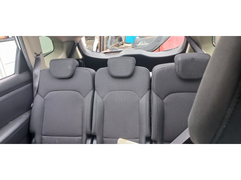 kia carens ( ) del año 2014