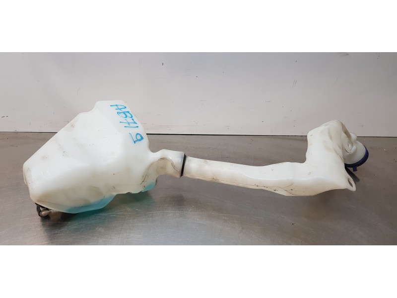 Recambio de deposito limpia para peugeot 208 style referencia OEM IAM 9683988680   Recambio de deposito limpia para peugeot 208 style referencia OEM IAM 9683988680