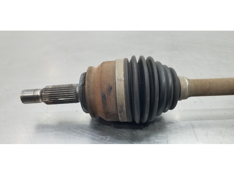 Recambio de transmision delantera izquierda para mitsubishi outlander (gf0) motion 2wd referencia OEM IAM 3815A479  