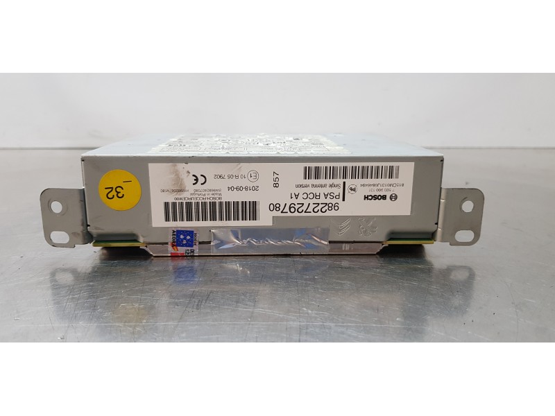 Recambio de sistema audio / radio cd para peugeot 208 style referencia OEM IAM 9822729780   Recambio de sistema audio / radio cd para peugeot 208 style referencia OEM IAM 9822729780