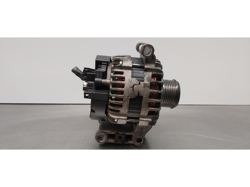 Recambio de alternador para ford transit kastenwagen (ttg) 350 l4 ambiente referencia OEM IAM 2545289 CC1T10300CE 