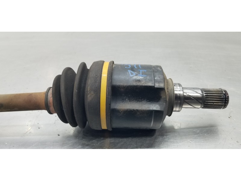 Recambio de transmision delantera izquierda para mitsubishi outlander (gf0) motion 2wd referencia OEM IAM 3815A479  