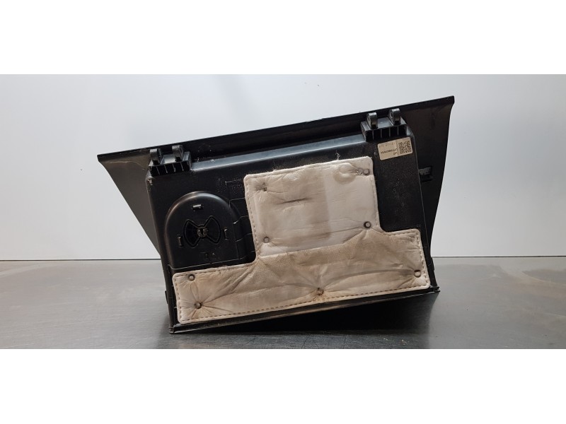 Recambio de guantera para kia carens ( ) emotion referencia OEM IAM 84511A4000  