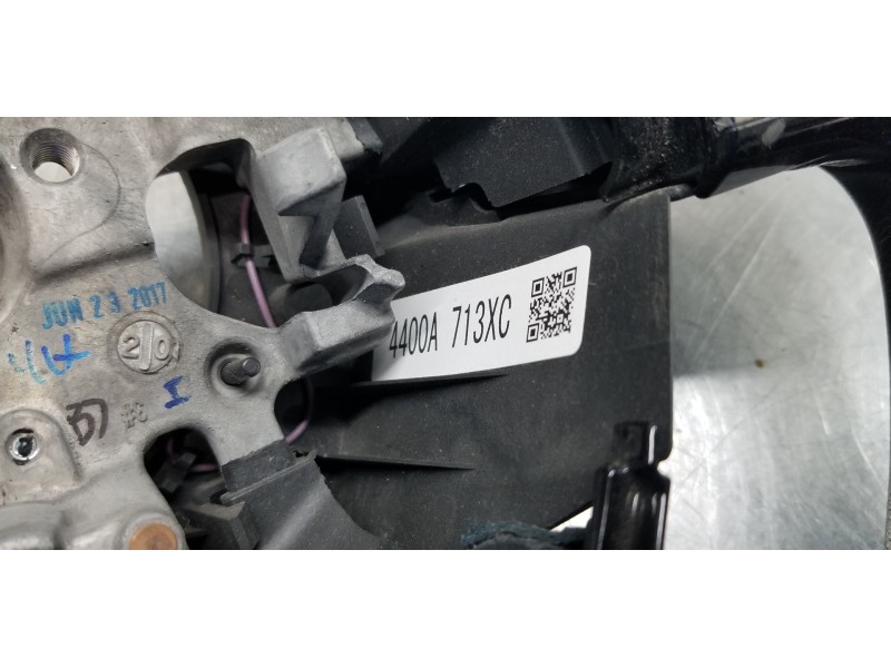 Recambio de volante para mitsubishi outlander (gf0) motion 2wd referencia OEM IAM 4400A706XD 4400A713XC 