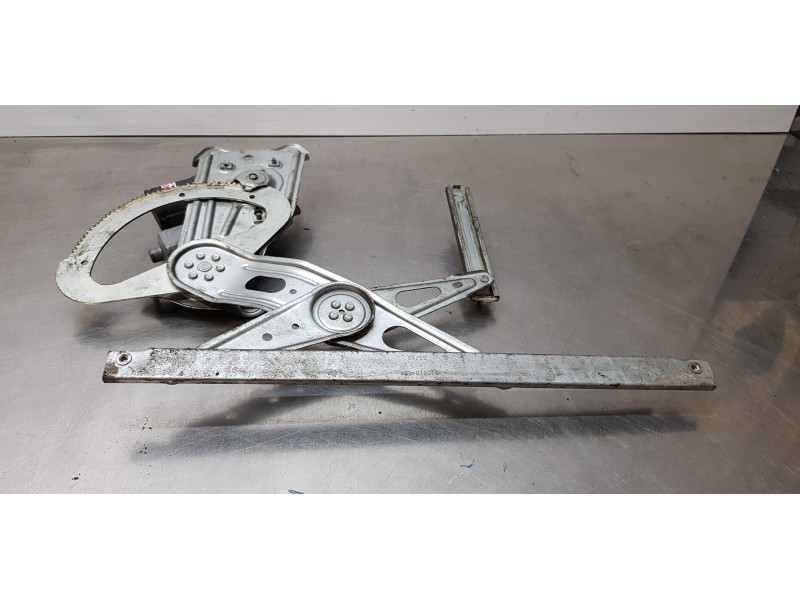 Recambio de elevalunas trasero izquierdo para renault scenic iii grand dynamique referencia OEM IAM 827310004R  