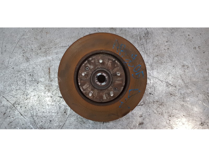 Recambio de mangueta delantera derecha para kia carens ( ) emotion referencia OEM IAM 51715A4500  