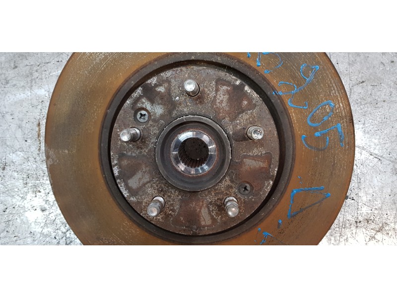 Recambio de mangueta delantera derecha para kia carens ( ) emotion referencia OEM IAM 51715A4500  